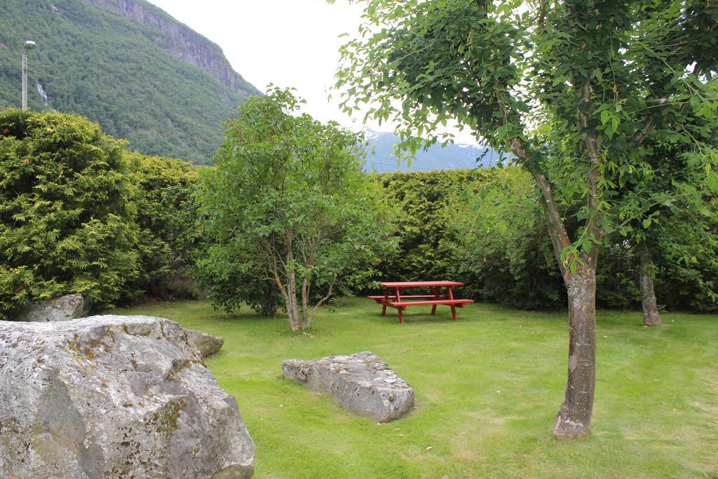 Skahjem Gard Aurland